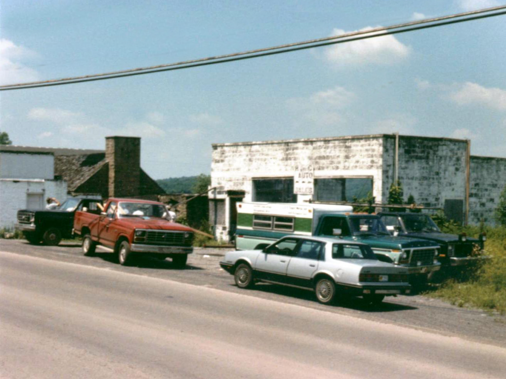 Block building in 1986