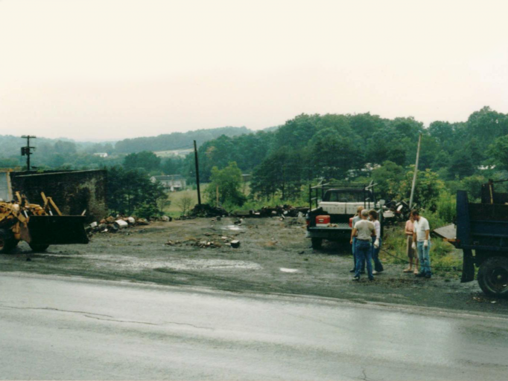 Block building demolished in 1986
